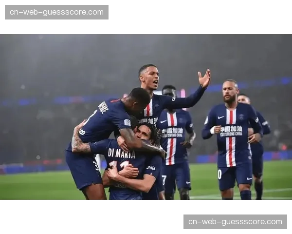 前瞻：状态回暖的里昂能否阻挡领头羊巴黎圣日耳曼的脚步？